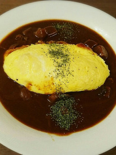 一手間でリッチに!レトルトでオムカレー♪-レシピのメイン写真