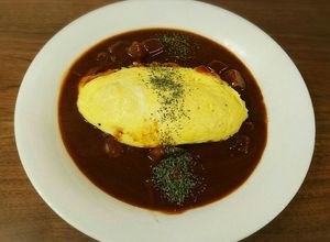 一手間でリッチに！レトルトでオムカレー♪-レシピのメイン写真