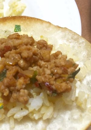餃子の皮で☆肉味噌乗っけ包み-レシピのメイン写真