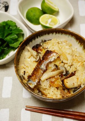 秋刀魚と白ねぎの炊き込みご飯-レシピのメイン写真