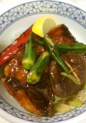 ひと手間かけたぶりの照り焼き丼-レシピのメイン写真