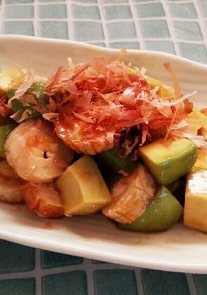 アボカドとチーズ入りちくわのわさび醤油-レシピのメイン写真