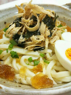 麺つゆ氷でひらひらごぼうの味噌マヨうどん-レシピのメイン写真