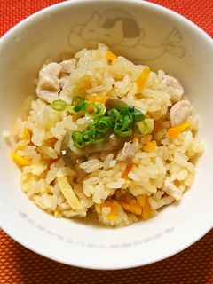 茅乃舎だしを使って炊き込みご飯-レシピのメイン写真