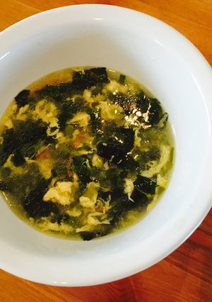 チンゲン菜とワカメと卵の焼肉スープ-レシピのメイン写真