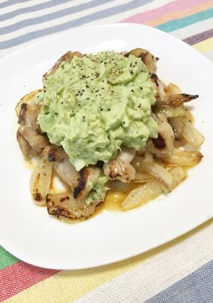 鶏もも肉の塩焼き☆アボカドタルタルソース-レシピのメイン写真