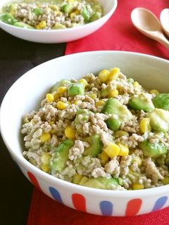 丼もイケる♪塩味の麻婆アボカド-レシピのメイン写真