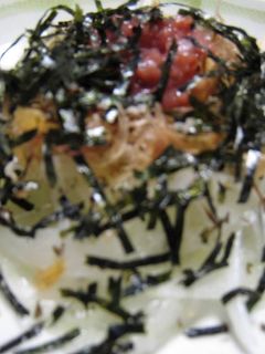 オニオンサラダの梅肉添え-レシピのメイン写真