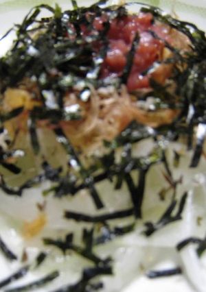 オニオンサラダの梅肉添え-レシピのメイン写真