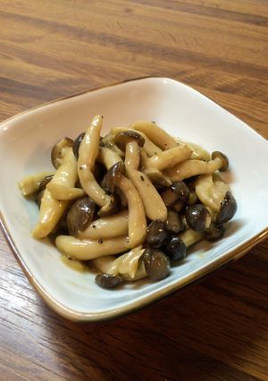 キノコのソテーwithアンチョビバター♪-レシピのメイン写真