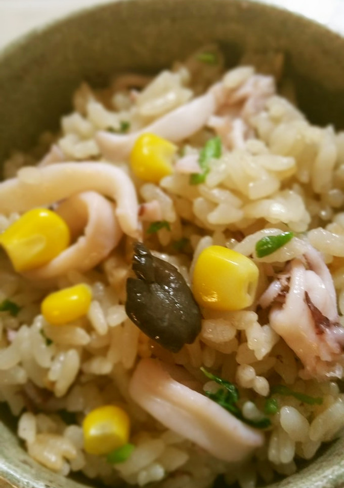 ヤリイカときのこのご飯-レシピのメイン写真