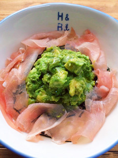 大好き!生ハムアボカド丼-レシピのメイン写真