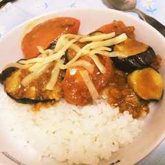 レトルトカレーで作るナスとトマトのカレー-レシピのメイン写真