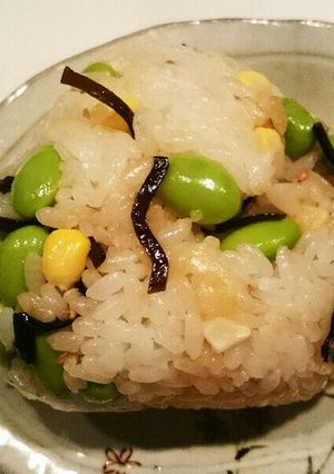 子供大好きよろこんぶカラフルオニギリ-レシピのメイン写真