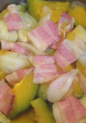 ベーコンとかぼちゃと玉ねぎのコンソメ煮-レシピのメイン写真