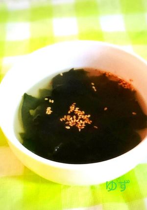 簡単！ちょっとピリ辛ワカメスープ！-レシピのメイン写真