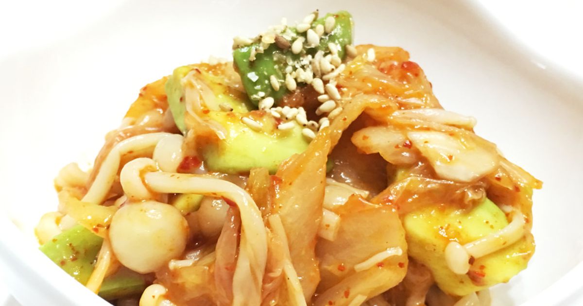 超簡単♡えのきとアボカドのキムチ和え by シラタマしゃん