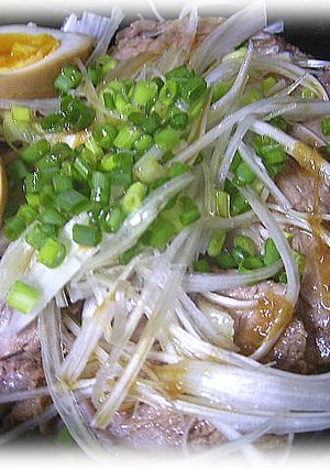 夏は元気に！ネギチャーシュー丼-レシピのメイン写真