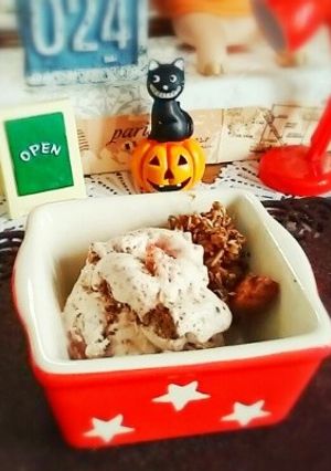 材料4つ♪クッキー&イチゴアイスクリーム-レシピのメイン写真