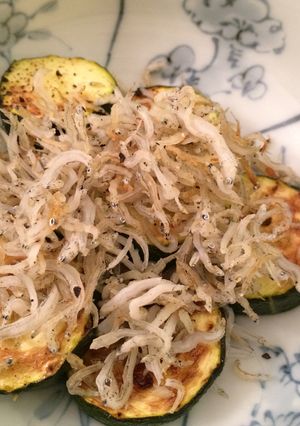 簡単♪しらすとズッキーニのほっこり焼き-レシピのメイン写真