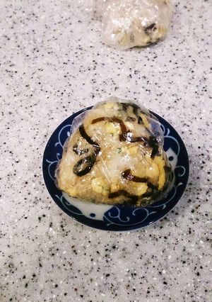 昆布と炒り卵のおにぎり-レシピのメイン写真