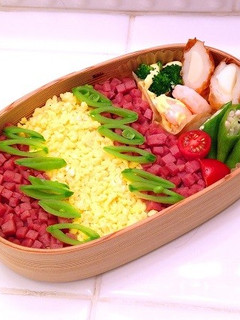 お弁当に!どんぶりに!スパムそぼろ-レシピのメイン写真