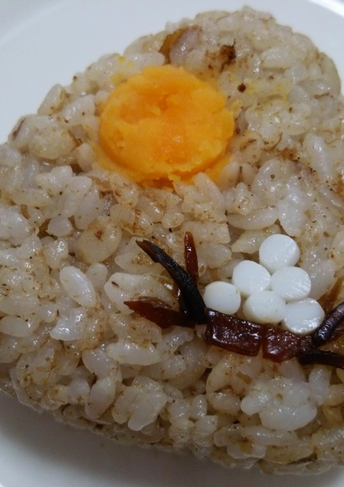 昆布佃煮＆ゆで卵だけ☆お月見おにぎり-レシピのメイン写真