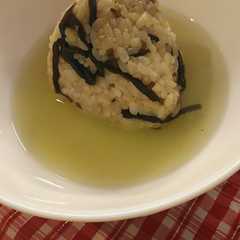 รูปของ ダブル昆布で美味おにぎり茶漬け