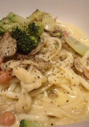 うどんでカルボナーラ-レシピのメイン写真