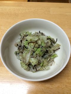 簡単、失敗なし!キャベツの塩昆布和え-レシピのメイン写真