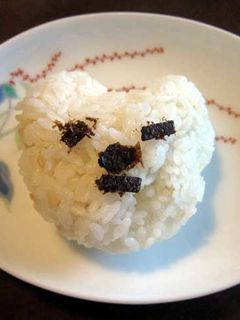 ふじっ子煮のくまおにぎり-レシピのメイン写真