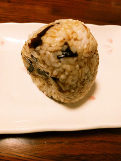 梅でさっぱり♪あったかおにぎり昆布編!-レシピのメイン写真