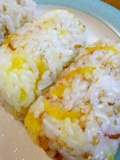かつおとたくあんと胡麻のおにぎり-レシピのメイン写真