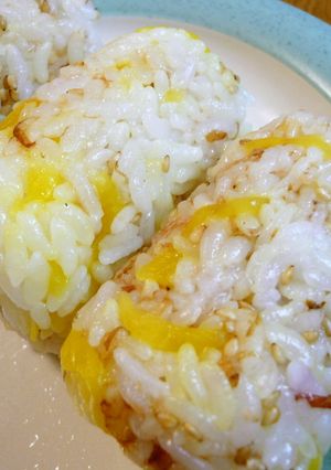 かつおとたくあんと胡麻のおにぎり-レシピのメイン写真