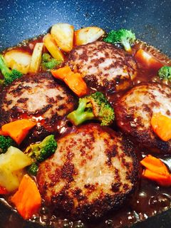 簡単★煮込みハンバーグ-レシピのメイン写真