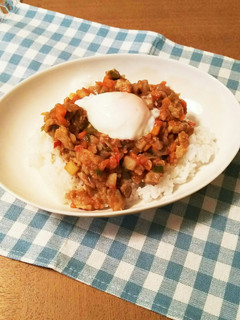 炒める!コロコロ肉と野菜のドライカレー-レシピのメイン写真