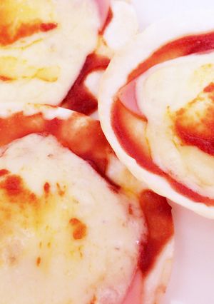 餃子の皮で一口ピザ-レシピのメイン写真