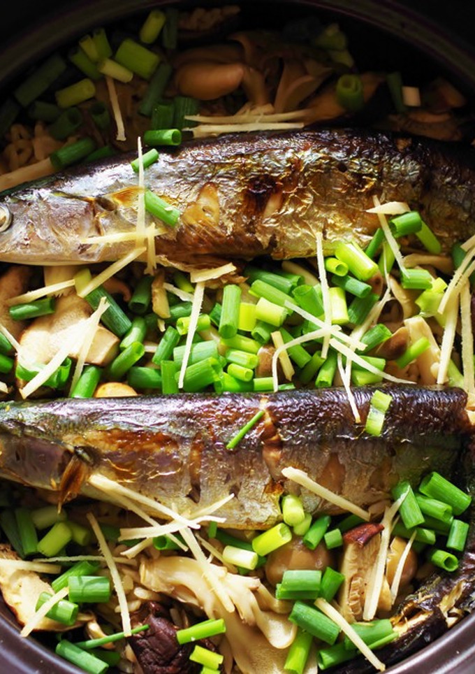 秋刀魚ときのこの土鍋炊込みご飯わたごと-レシピのメイン写真