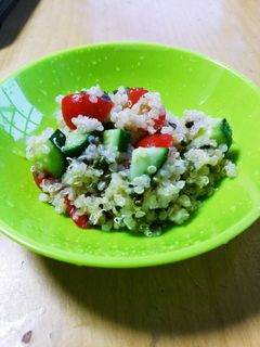 とっても簡単なキヌアサラダ✴-レシピのメイン写真