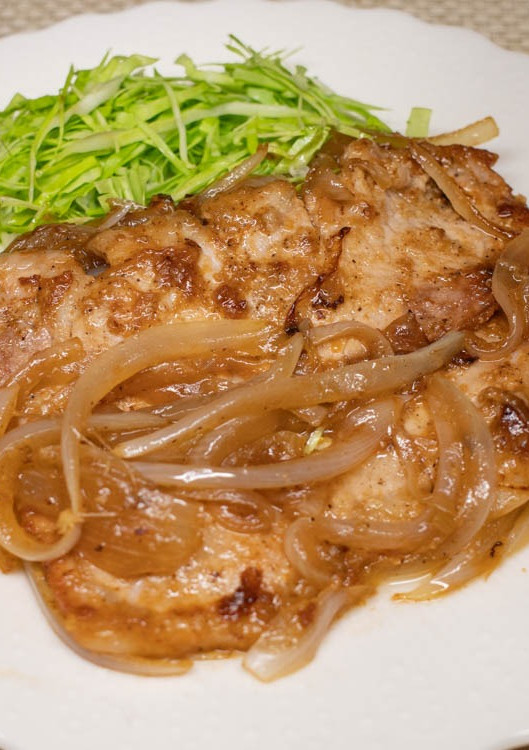 豚ロースと新玉ねぎの塩生姜焼き-レシピのメイン写真