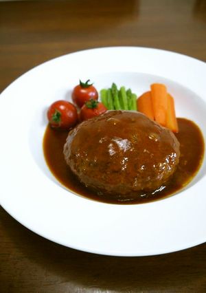 ケチャデミソースの煮込みハンバーグ♪-レシピのメイン写真