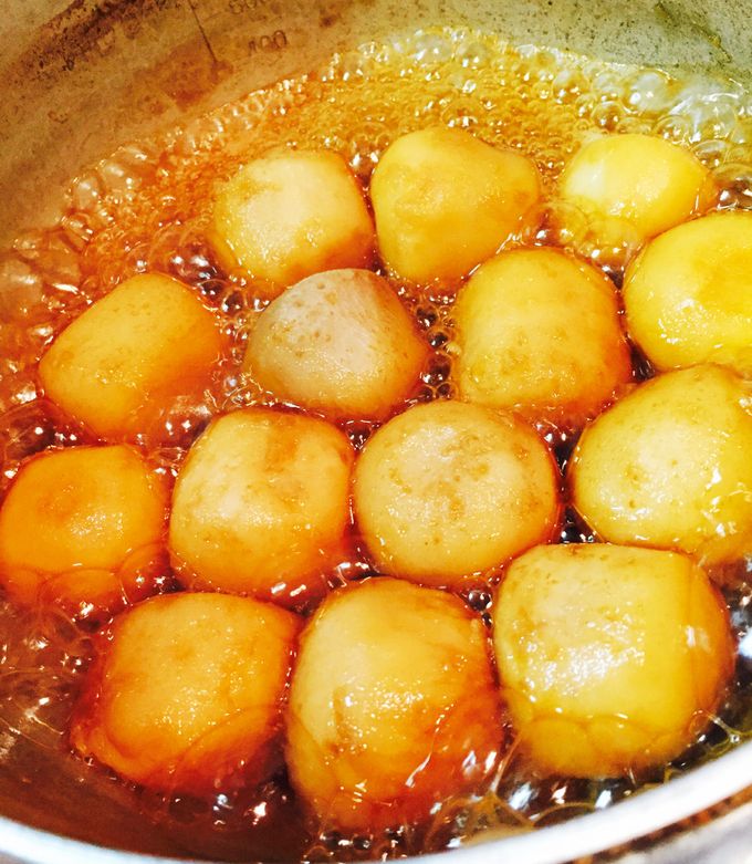 簡単! 冷凍里芋で煮っころがし by 進撃のチンさん