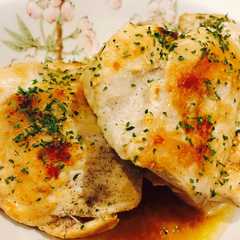 รูปของ ⁂糖質制限⁂鶏胸肉のバター焼き