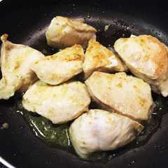 รูปของ ⁂糖質制限⁂鶏胸肉の柚子コショウ焼き