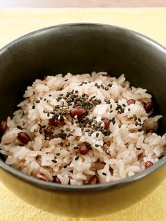 敬老の日に!レンジで簡単♪もちもちお赤飯-レシピのメイン写真