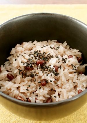 敬老の日に！レンジで簡単♪もちもちお赤飯-レシピのメイン写真