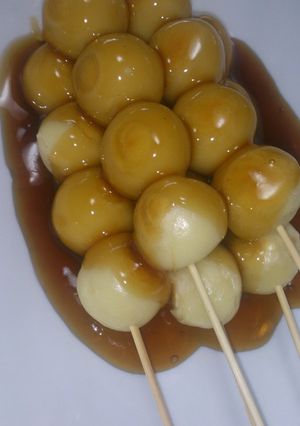 お月見だんごをリメイク。絶品みたらし団子-レシピのメイン写真