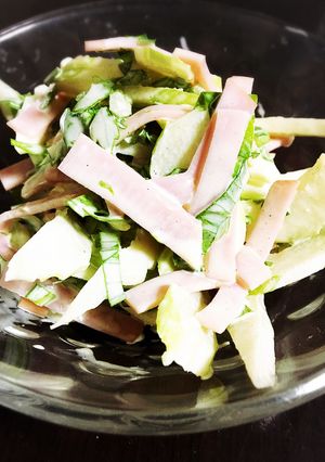 食べ過ぎちゃうセロリとハムのマヨサラダ-レシピのメイン写真