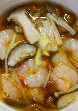 なめこと海老のきのこ たっぷりなお吸い物-レシピのメイン写真
