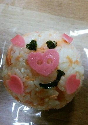 簡単！可愛いブタさんおにぎり　-レシピのメイン写真